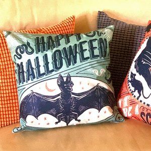 Vintage Retro Halloween Vampire Black Bat 18" Throw Pillow Cushion Cover Décor